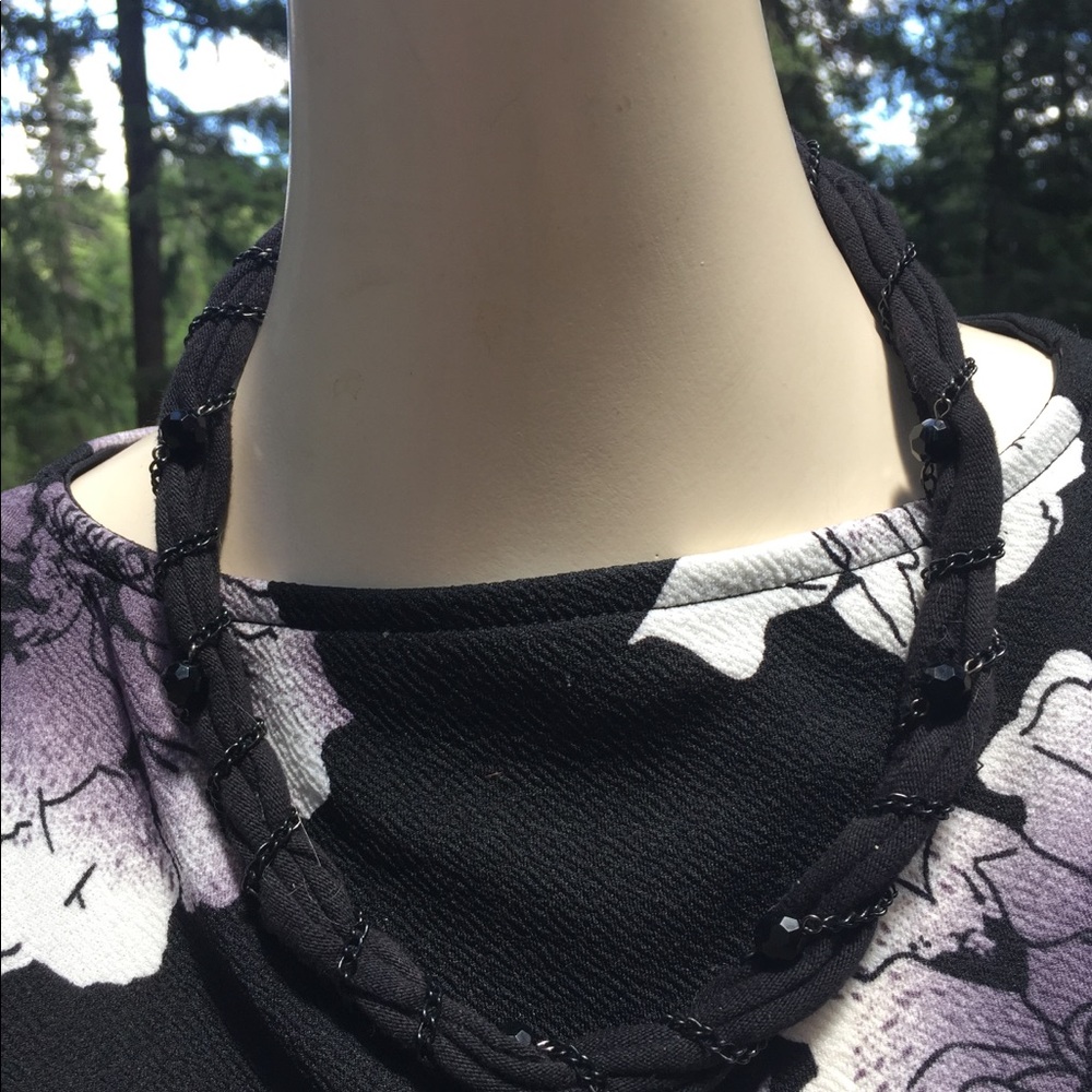 Kreativekristen T shirt fabric  necklace statement necklace handmade jewelry - Picture 5 of 13